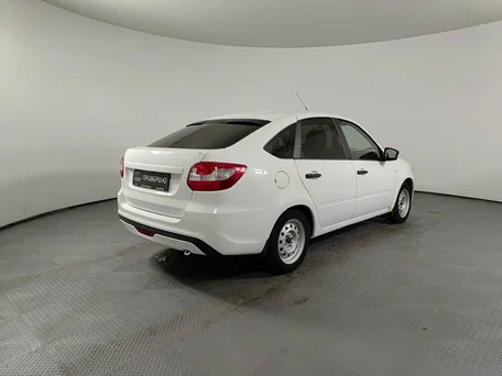 2019 Lada (ВАЗ) Granta I Рестайлинг, белый, 407267 рублей, вид 5