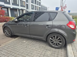 2010 Kia Ceed I Рестайлинг, серебристый, 760000 рублей, вид 2