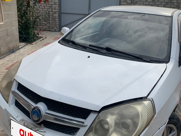2013 Geely MK I Рестайлинг, белый, 180000 рублей - вид 2
