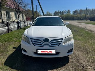 2009 Toyota Camry VI (XV40) Рестайлинг, белый, 1150000 рублей, вид 3
