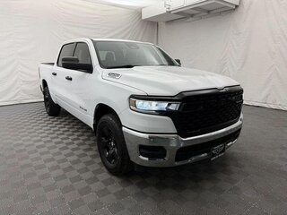 2025 Ram 1500 Crew Cab eTorque V Рестайлинг, белый, 5505000 рублей, вид 1