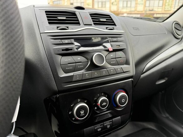 2026 Lada (ВАЗ) Granta Sport I Рестайлинг, серебристый, 1647000 рублей - вид 11