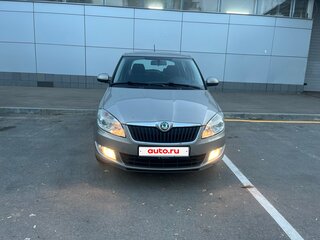 2012 Skoda Fabia II Рестайлинг, золотистый, 800000 рублей, вид 1