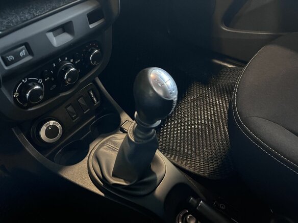 2017 Renault Duster I Рестайлинг, зелёный, 1470000 рублей - вид 30