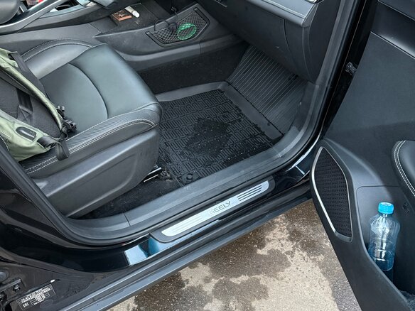 2024 Geely Atlas Pro, чёрный, 2200000 рублей - вид 12