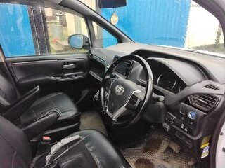 2015 Toyota Esquire I, белый, 1100000 рублей, вид 5