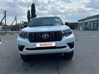 2020 Toyota Land Cruiser Prado 150 Series Рестайлинг 3, белый, 7600000 рублей, вид 3