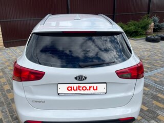 2017 Kia Ceed II Рестайлинг, белый, 1700000 рублей, вид 4