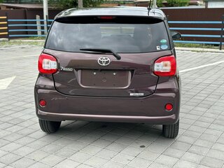 2018 Toyota Passo III, коричневый, 900000 рублей, вид 2