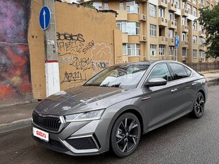 2023 Skoda Octavia IV (A8), серый, 2700000 рублей, вид 1