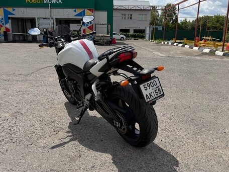 2008 Yamaha FZ1, белый, 550000 рублей, вид 5