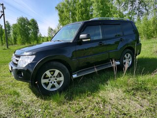 2008 Mitsubishi Pajero IV, чёрный, 1600000 рублей, вид 3