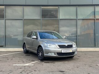 2011 Skoda Octavia II (A5) Рестайлинг, серый, 599000 рублей, вид 2