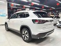 2022 Volkswagen Tayron I Рестайлинг, белый, 2520000 рублей - вид 7