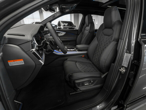2026 Audi Q7 50 TDI II (4M) Рестайлинг 2, серый, 14670000 рублей - вид 8