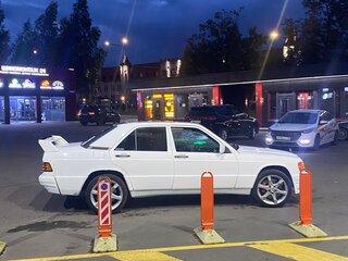 1989 Mercedes-Benz 190 (W201), белый, 290000 рублей, вид 2