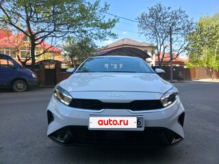 2022 Kia K3 II Рестайлинг, белый, 2100000 рублей, вид 2