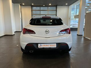 2013 Opel Astra GTC J Рестайлинг, белый, 684000 рублей, вид 4