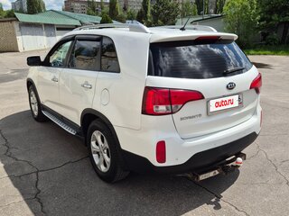 2012 Kia Sorento II Рестайлинг, белый, 1530000 рублей, вид 3