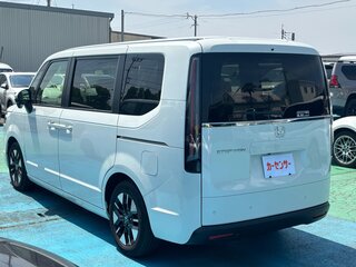 2023 Honda Stepwgn VI, белый, 1890000 рублей, вид 4
