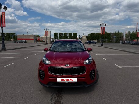 2018 Kia Sportage IV, красный, 2050000 рублей, вид 4