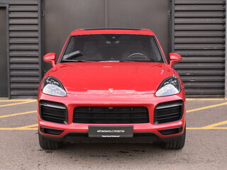 2021 Porsche Cayenne III, красный, 8990000 рублей, вид 2