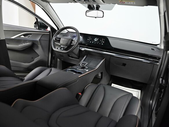 2023 Omoda C5 I, серый, 1295000 рублей - вид 6