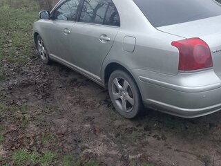 2006 Toyota Avensis II Рестайлинг, серебристый, 500000 рублей, вид 3