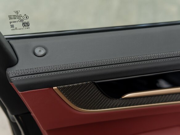 2026 Porsche Cayenne GTS III Рестайлинг, чёрный, 24900000 рублей - вид 12