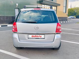 2008 Opel Zafira B, серебристый, 800000 рублей, вид 4