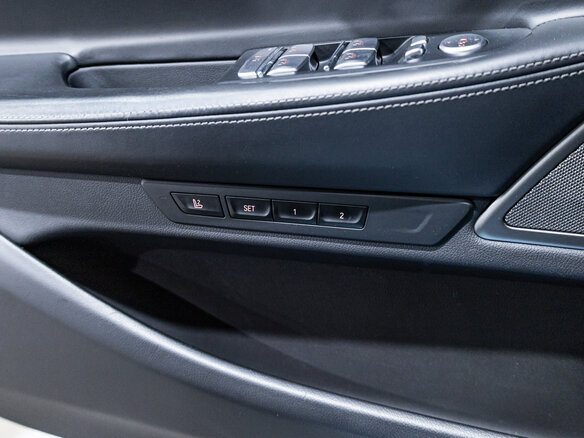 2021 BMW 7 серии 730d xDrive VI (G11/G12) Рестайлинг, белый, 5879700 рублей - вид 25