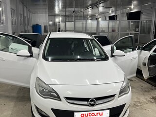 2013 Opel Astra J Рестайлинг, белый, 780000 рублей, вид 1
