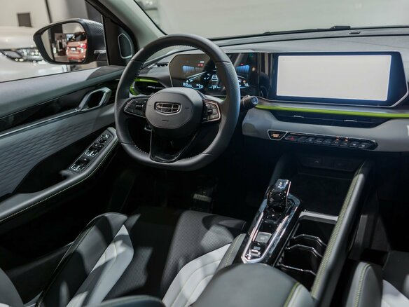 2026 Geely Coolray I Рестайлинг, серый, 2964990 рублей - вид 14