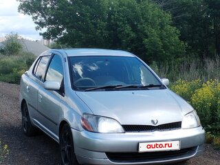 2000 Toyota Platz, серебристый, 220000 рублей, вид 1