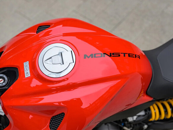 2026 Ducati Monster, красный, 1795000 рублей - вид 14