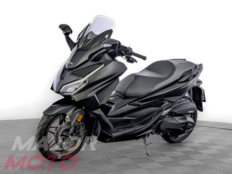 2023 Honda Forza, чёрный, 699000 рублей, вид 4
