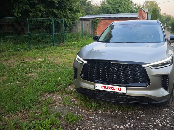2023 Infiniti QX60 II, коричневый, 6350000 рублей - вид 2