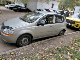 2004 Chevrolet Aveo I, серебристый, 270000 рублей, вид 3