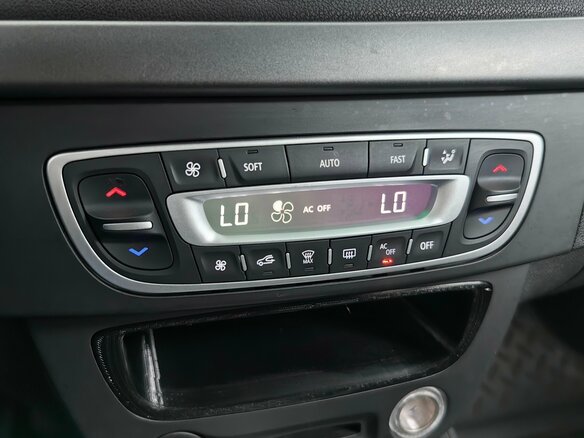 2014 Renault Fluence I Рестайлинг, бежевый, 795000 рублей - вид 17