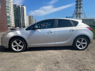 2010 Opel Astra J, серебристый, 540000 рублей, вид 3
