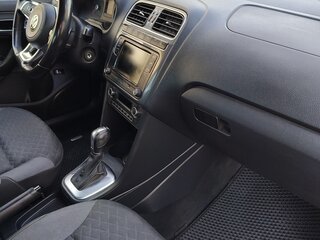 2018 Volkswagen Polo V Рестайлинг, белый, 1350000 рублей, вид 5