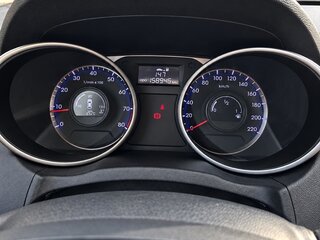2015 Hyundai ix35 I Рестайлинг, белый, 1205000 рублей, вид 4