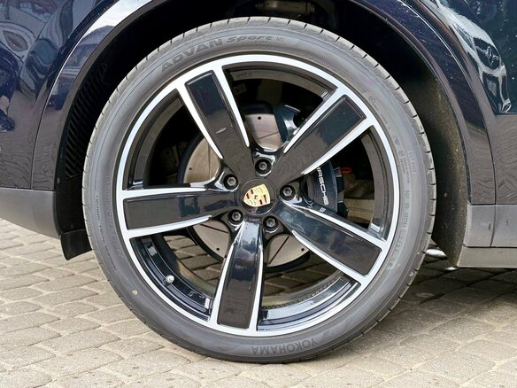 2021 Porsche Cayenne Coupé III, чёрный - вид 8