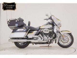 2011 Harley-Davidson Electra Glide, серебристый, 1440000 рублей, вид 3