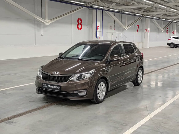 2015 Kia Rio III Рестайлинг, коричневый, 839000 рублей