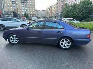 2001 Mercedes-Benz E-Класс 270 II (W210, S210) Рестайлинг, фиолетовый, 200000 рублей, вид 5