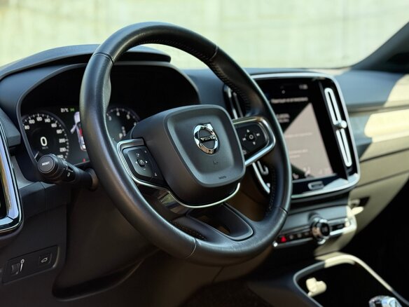 2021 Volvo XC40 I, синий - вид 6