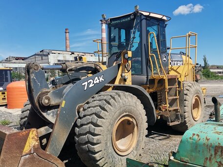 2010 John Deere 724K, жёлтый, 4300000 рублей, вид 2
