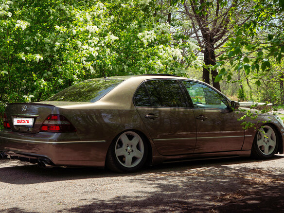 2005 Lexus LS 430 III Рестайлинг, коричневый, 2000000 рублей - вид 2
