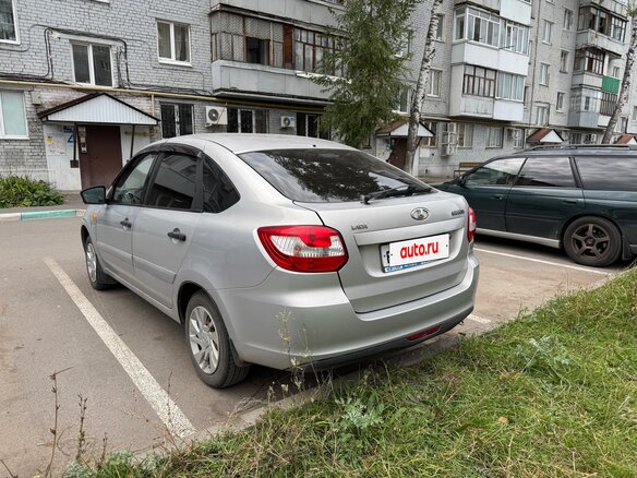 2014 Lada (ВАЗ) Granta I, серебристый, 400000 рублей - вид 5